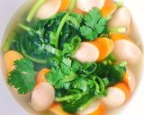 Hình bước làm 3 của món Canh Rau Tần Ô & Xúc Xích Pháp Xông Khói