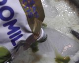 Foto langkah ke 3 dari resep Es Lumut Creamy Matcha.