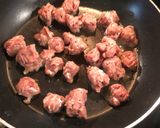 Foto langkah ke 1 dari resep Sambal goreng kentang & “mince beef”.