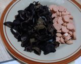 Foto langkah ke 1 dari resep Tumis jamur kuping.