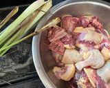 Hình bước làm 1 của món Cà ri vịt khoai lang