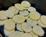 Foto del paso 5 de la receta: Matambre a los 4 quesos con champiñones y papas