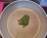 Foto del paso 3 de la receta: Fideuá de alcachofas con langostinos