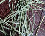 A picture of step 1 of Lemon grass & mint leaves tea.