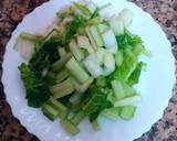 Foto del paso 2 de la receta: Garbanzos con acelgas en crema de verduras