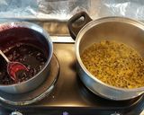Hình bước làm 4 của món Bánh Pho mát Chanh dây và Việt quất, không dùng oven