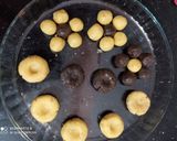 பிளவர் குகீஸ் (Flower cookies recipe in tamil) ரெசிபி ஸ்டேப் 4 புகைப்படம்