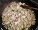 A picture of step 5 of Vickys Chicken, Leek & Bacon Pie, GF DF EF SF NF.