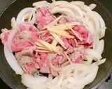 Hình bước làm 2 của món Bò xào mặn,hành tây