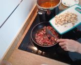 Foto del paso 5 de la receta: Lentejas con pollo y picatostes