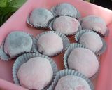 Foto langkah ke 7 dari resep Mochi strawberry Ichigo Daifuku mochi.