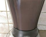 A picture of step 2 of Chocolate banana smoothie#author's marathon.