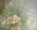 รูปขั้นตอนการทำที่ 6 ของ ปีกเป็ดน่องเป็ดนึ่งสมุนไพร (Steamed Duck Wings and Duck Legs with Herbs)