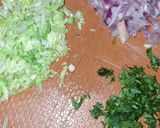 A picture of step 1 of Cabbage egg omelette.