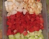 Foto langkah ke 1 dari resep Salad Buah Simpel.