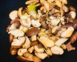 炒鮮菇的食譜步驟3照片