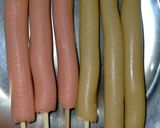 Foto langkah ke 3 dari resep Corn dog praktis.
