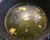 Une image de l'étape 5 de Chou rouge aux épices et bouillon de gambas.