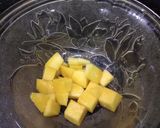 A picture of step 4 of Creamy Mango shake.