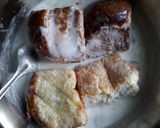 A picture of step 5 of Dahi bread bhalla.