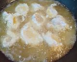 Foto langkah ke 6 dari resep (Seri Seafood) Cumi tepung saos telur asin.