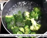 Foto langkah ke 4 dari resep Brokoli Cah Daging Sapi Saus Tiram.