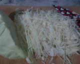 Foto del paso 2 de la receta: Okonomiyaki o Tortilla Japonesa de Repollo (mi versión a la Uruguaya)