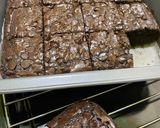 Foto langkah ke 8 dari resep Fudgy brownies (brownies panggang) no mixer.