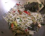 Foto langkah ke 2 dari resep #AntiRibet Tumis Toge Kucai Sawi Putih Tanpa MSG #MurahMeriah.