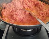A picture of step 1 of Gajar Ka Halwa.