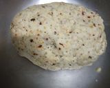 A picture of step 2 of Pizza cheesey matri.