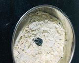 A picture of step 1 of Oats uttapam.