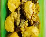 Foto langkah ke 4 dari resep Ayam Ungkep Bumbu Kuning.