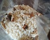 Foto del paso 1 de la receta Arroz con boletus, morcilla de cebolla y alcachofas