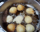 Foto del paso 5 de la receta: Buñuelos de yogurt y limón