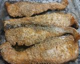 Foto del paso 5 de la receta: Salmón con soja, sésamo y fideos salteados con verduras