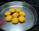 மஞ்ச பணியாரம்/ பட்டாணி பருப்பு பணியாரம் (Pattaani paruppu paniyaaram Recipe in Tamil) ரெசிபி ஸ்டேப் 2 புகைப்படம்