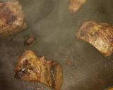 Foto del paso 5 de la receta: Entraña a la pimienta y riñoncitos fritos al ajillo