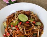 Gambar langkah 8 resipi Mee Lidi Goreng Basah.