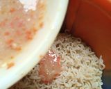 A picture of step 3 of Fried indomie.