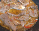 Foto del paso 4 de la receta: Lengua en salsa de pimientos!