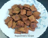 खुसखुशीत बाजरीच्या कापण्या.(Bajrichya Kapnya Recipe In Marathi) रेसिपी स्टेप 8 फोटो 