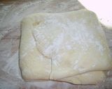 Hajtogatott (hidegen kelt) zsíros pogácsa recept fázis 2 fotója