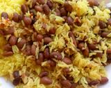 A picture of step 6 of Turmeric rice and beans.