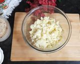 A picture of step 1 of Chilli Garlic Potato Shots.