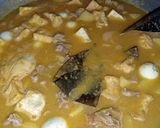 Foto langkah ke 3 dari resep Gulai Encer Campur (ayam,tetelan,telur puyuh dan tahu).