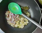 Foto langkah ke 5 dari resep Tumis Kacang Panjang dan Labu Siam.
