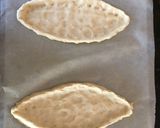 A picture of step 3 of Egg cheese pita.