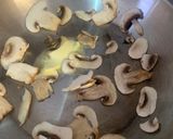 Foto langkah ke 6 dari resep Creamy Mushroom Soup.