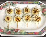 A picture of step 2 of Egg Pizza Stick.